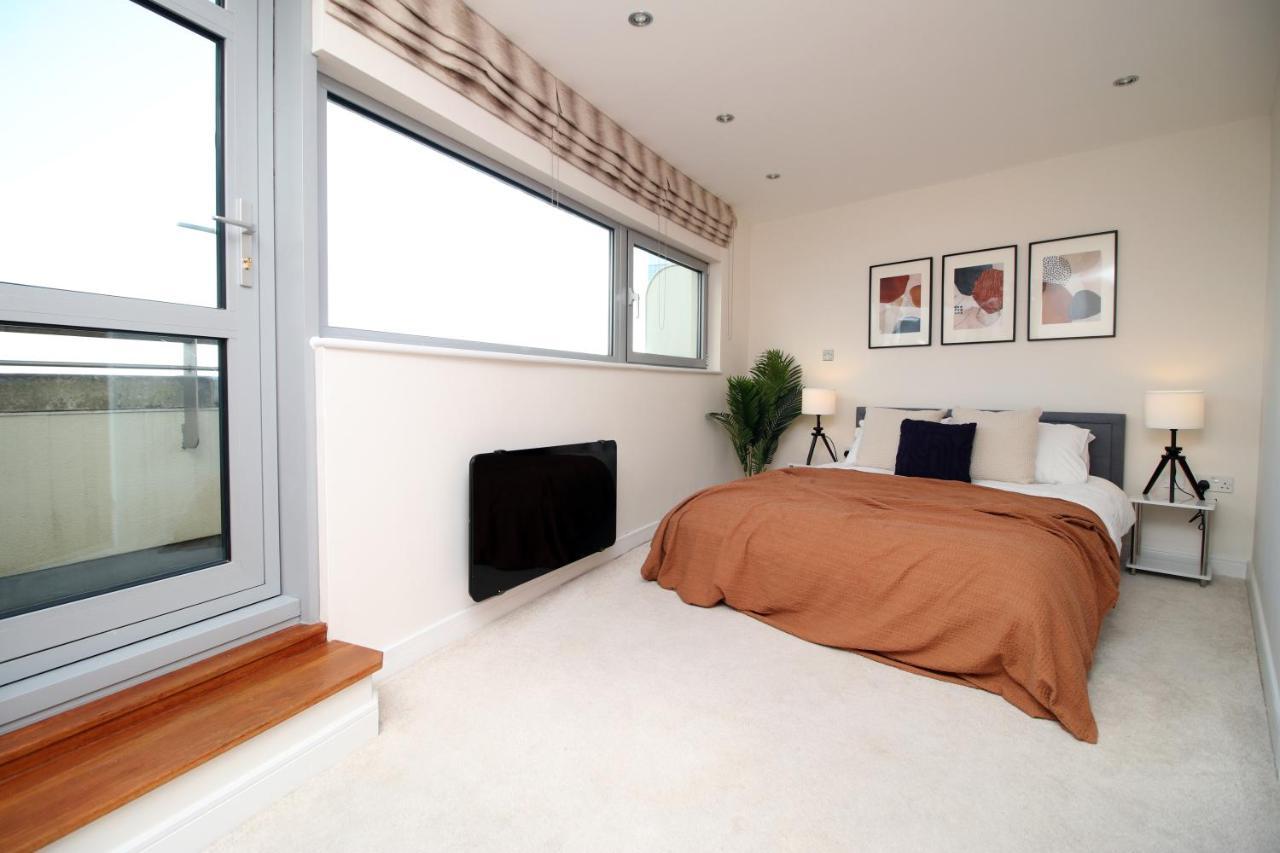 The Skyline - Luxury City Centre Flat With Designated Parking Cardiff Exterior photo