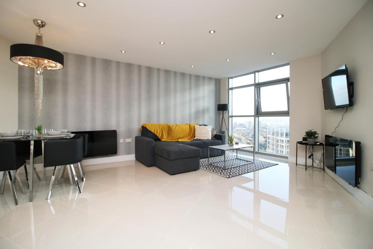 The Skyline - Luxury City Centre Flat With Designated Parking Cardiff Exterior photo