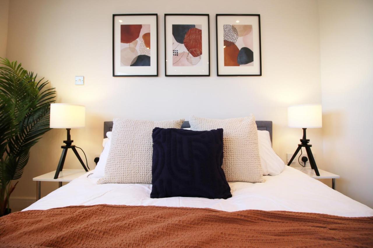 The Skyline - Luxury City Centre Flat With Designated Parking Cardiff Exterior photo