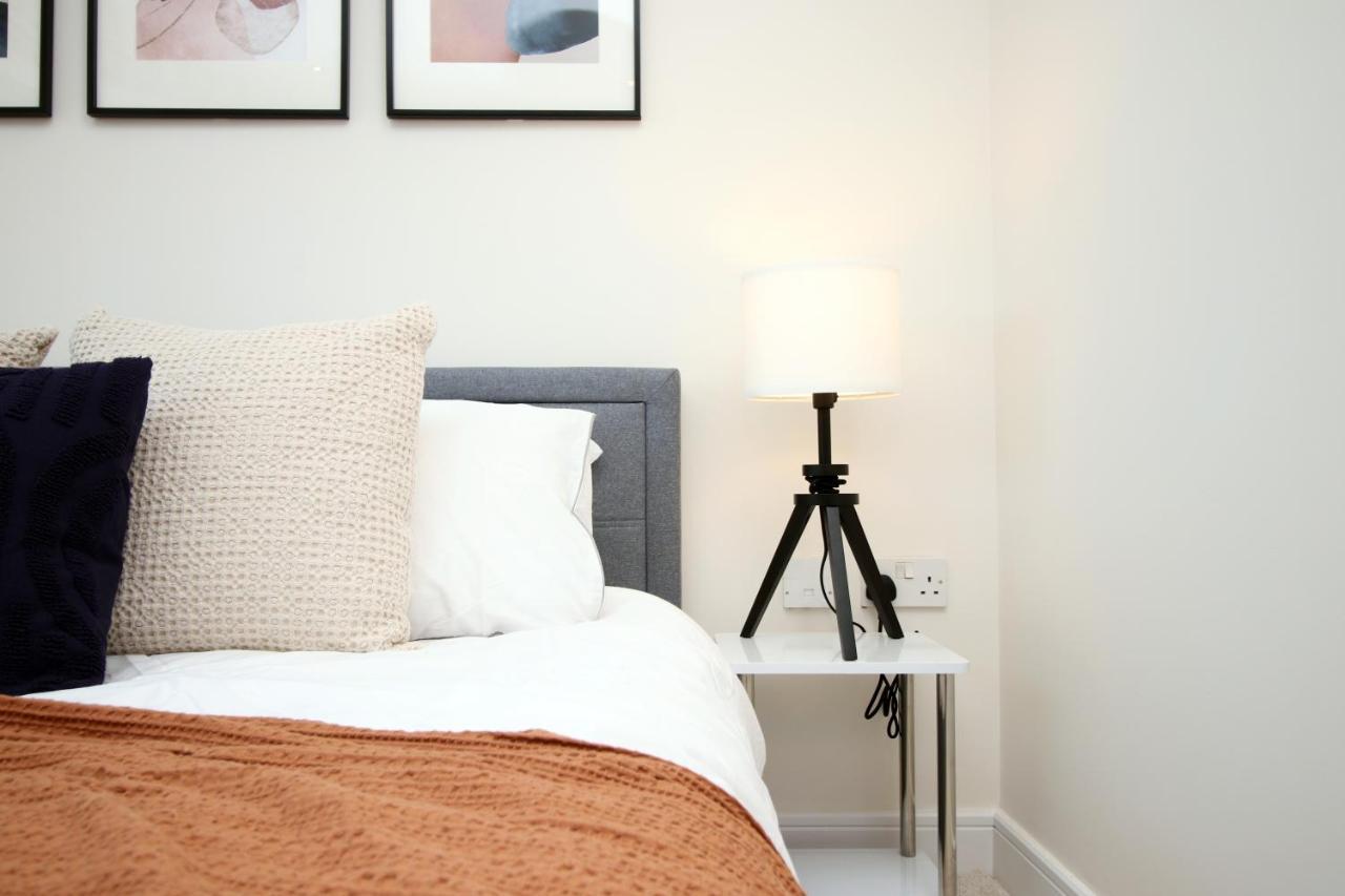 The Skyline - Luxury City Centre Flat With Designated Parking Cardiff Exterior photo